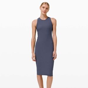 Lululemon brunch and back dress